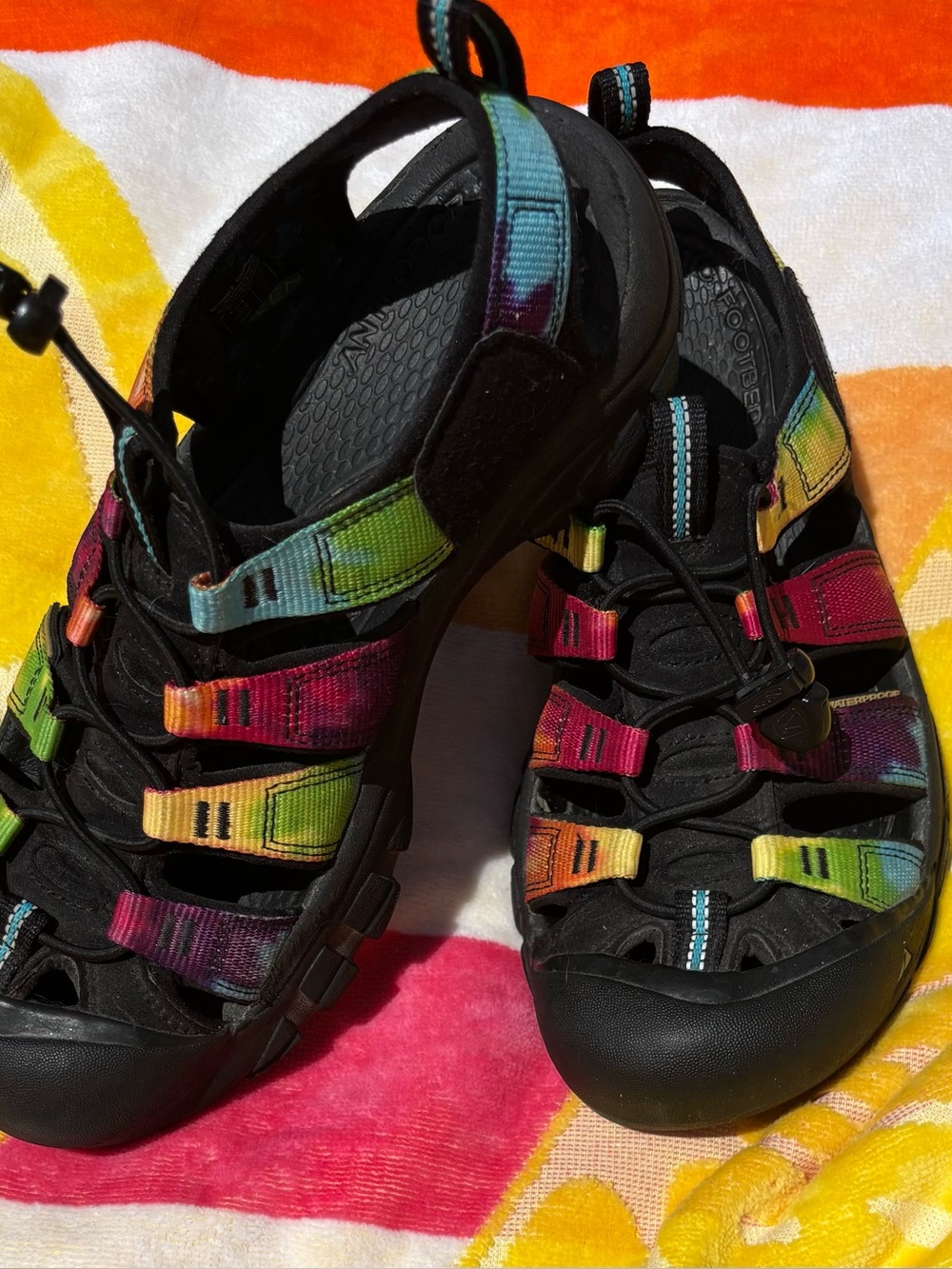 KEEN Men's Newport H2, Retro Tye-Dye Print, Excellent Condition!!